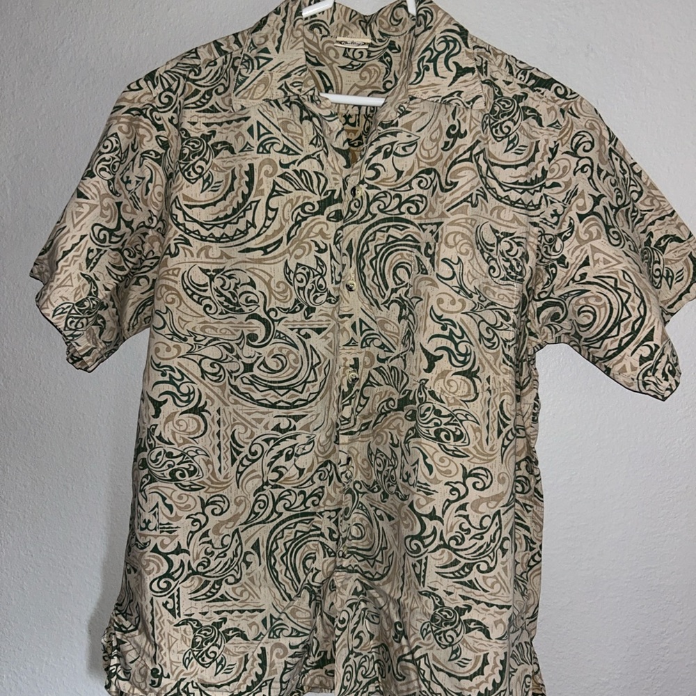 Go Barefoot Hawaiian Button Up Shirt